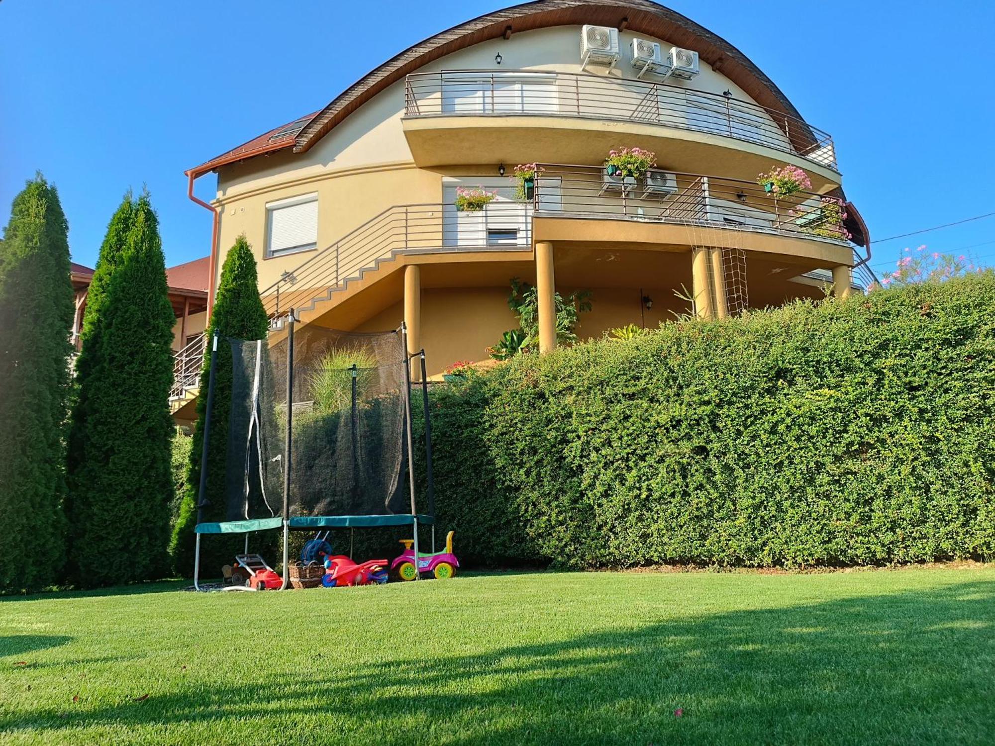 Koekeny Apartman Богач Экстерьер фото